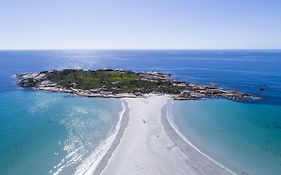 Diamond Island Resort, Restaurant & Bar And Penguin Show